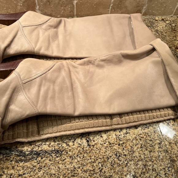 Zodiac Boots - Picture 11 of 14